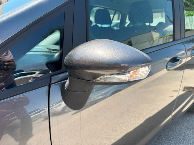 FORD B-Max usata, con Fendinebbia