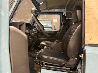 LAND ROVER Defender usata, con Luci diurne