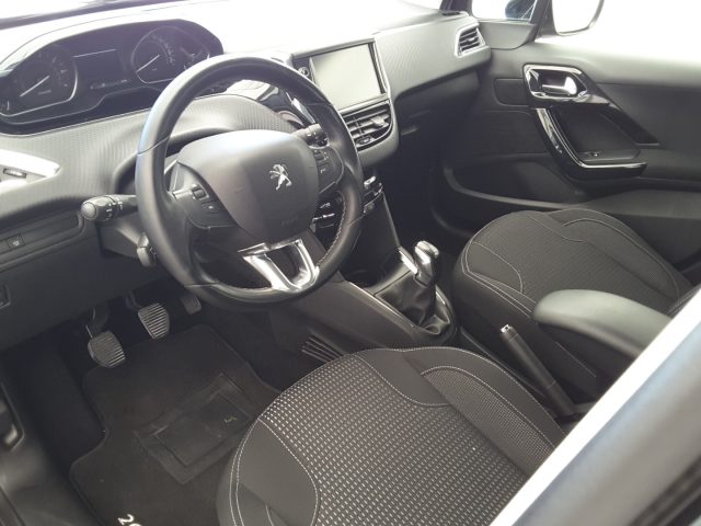 PEUGEOT 208 usata, con Cerchi in lega
