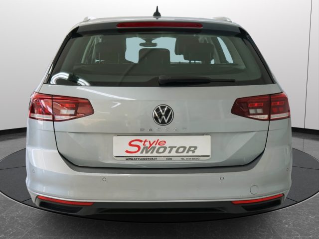 VOLKSWAGEN Passat Variant usata, con Portellone posteriore elettrico