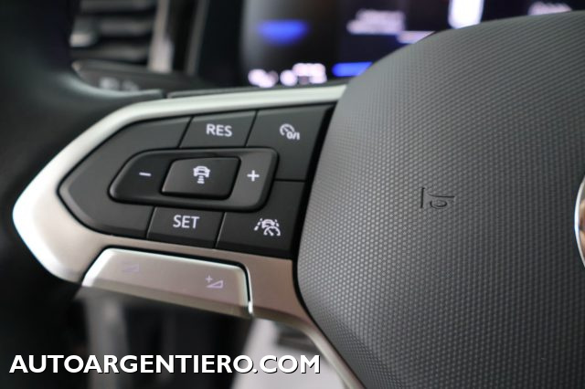 VOLKSWAGEN Taigo usata, con Touch screen