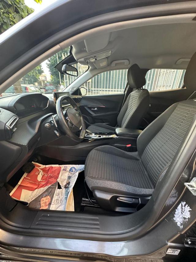 PEUGEOT 2008 usata, con Touch screen