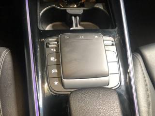 MERCEDES-BENZ GLA 200 usata, con Bracciolo