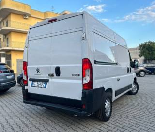 PEUGEOT Boxer usata, con ESP