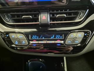 TOYOTA C-HR usata, con Fari LED