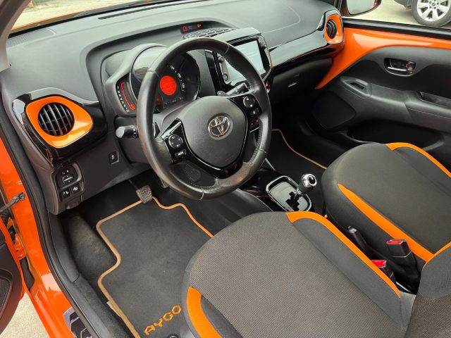 TOYOTA Aygo usata, con Controllo automatico clima