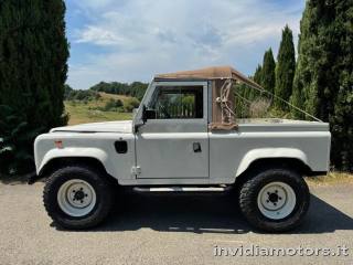 LAND ROVER Defender usata 4