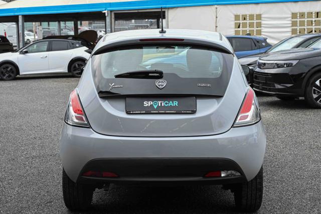 LANCIA Ypsilon usata, con Autoradio