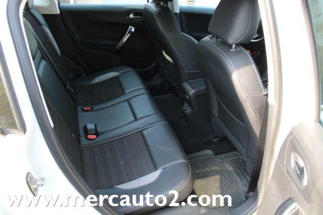 PEUGEOT 2008 usata, con Controllo trazione