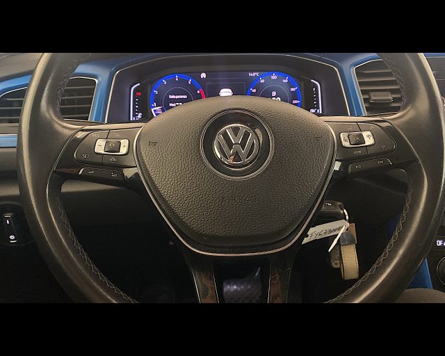 VOLKSWAGEN T-Roc usata, con USB