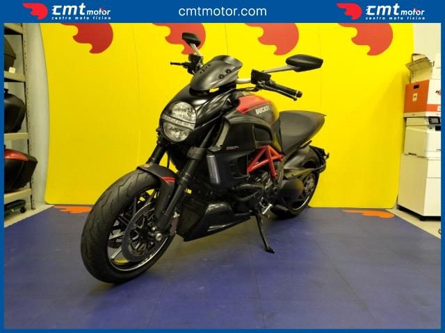 DUCATI Diavel usata 1