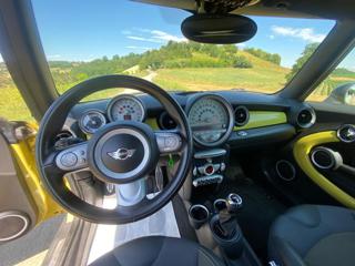 MINI Cabrio usata 23