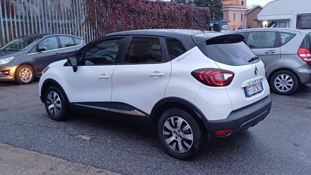 RENAULT Captur usata, con Autoradio