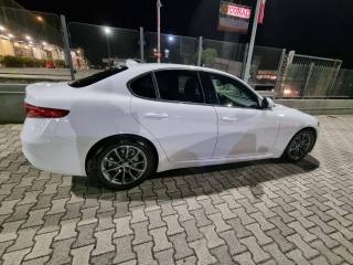 ALFA ROMEO Giulia usata, con Autoradio