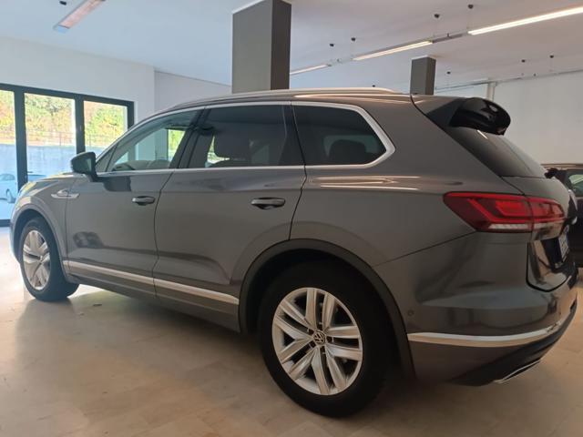 VOLKSWAGEN Touareg usata, con Antifurto