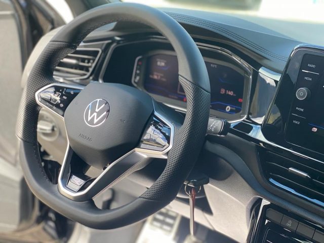 VOLKSWAGEN T-Roc usata, con Fari direzionali