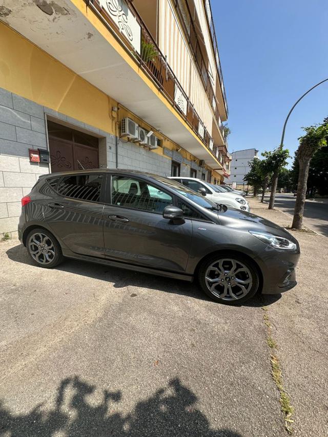 FORD Fiesta usata, con Boardcomputer