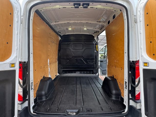 FORD Transit usata, con USB