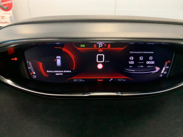 PEUGEOT 3008 usata, con Autoradio digitale