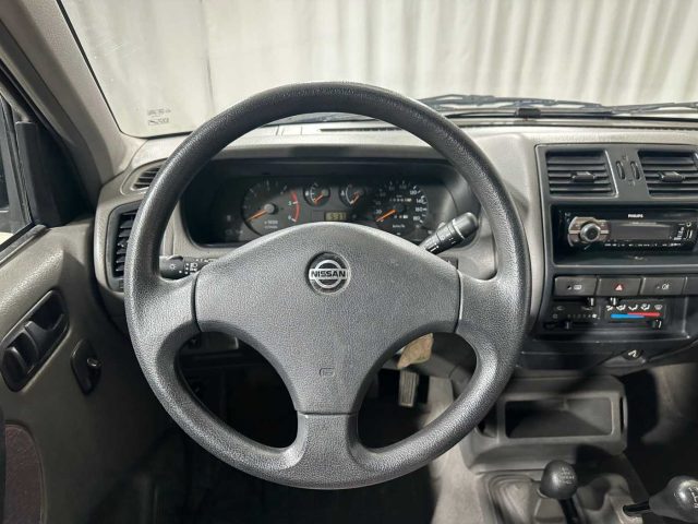 NISSAN Terrano II usata 16