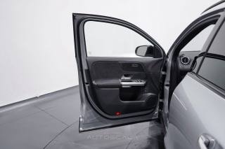 MERCEDES-BENZ GLA 200 usata, con Climatizzatore