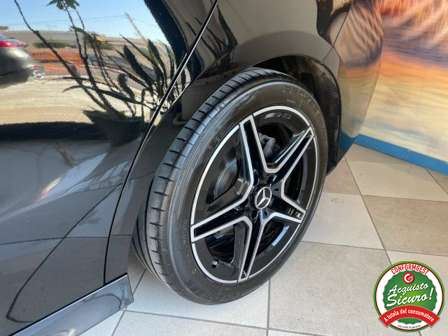 MERCEDES-BENZ CLA 200 usata, con Tettuccio apribile
