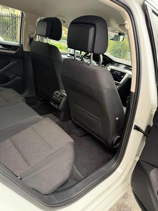 VOLKSWAGEN Passat Variant usata 34