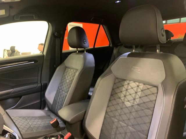 VOLKSWAGEN T-Roc usata, con Sedile posteriore sdoppiato