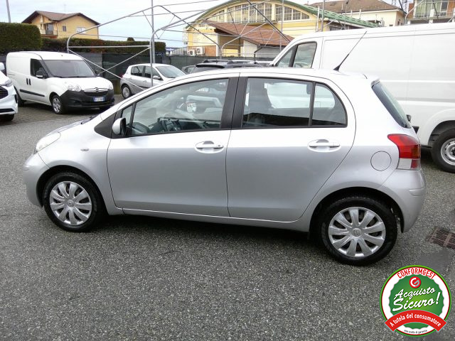 TOYOTA Yaris usata, con Airbag