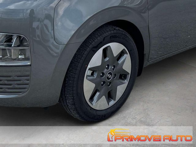 HYUNDAI Staria usata, con Fari LED
