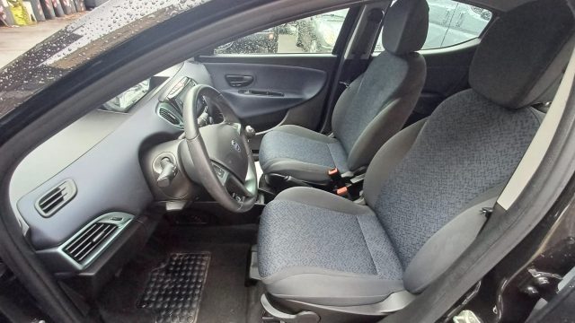 LANCIA Ypsilon usata, con Controllo trazione