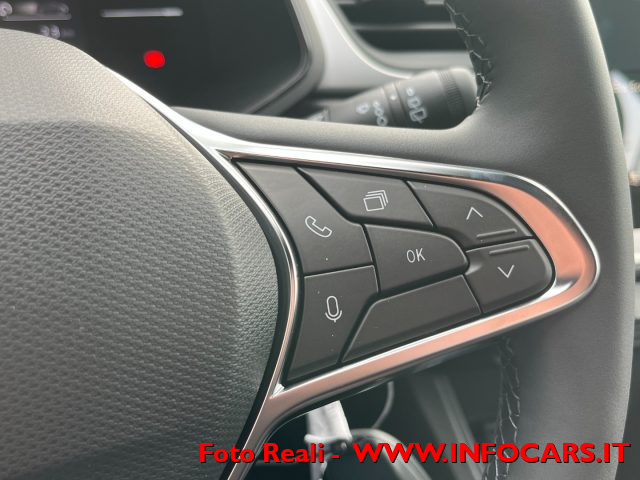 RENAULT Captur usata, con Bracciolo