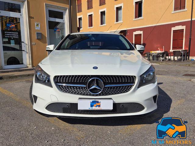 MERCEDES-BENZ CLA 200 usata, con Airbag