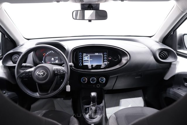 TOYOTA Aygo X usata, con Airbag testa