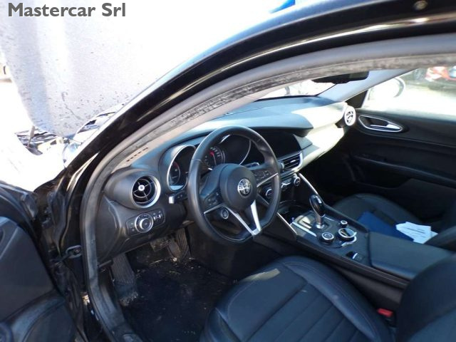 ALFA ROMEO Giulia usata, con Autoradio