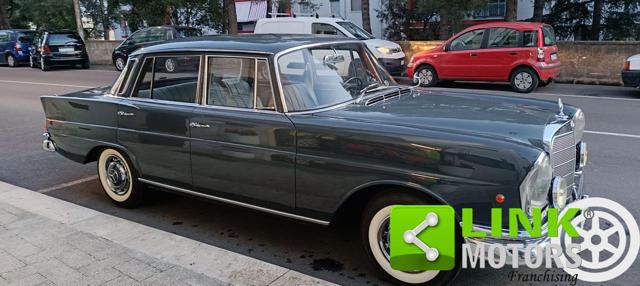MERCEDES-BENZ 220 usata 18