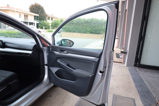 VOLKSWAGEN Golf Variant usata 120