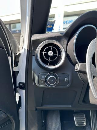 ALFA ROMEO Stelvio usata, con Autoradio