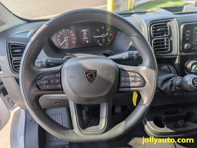 PEUGEOT Boxer usata, con Servosterzo