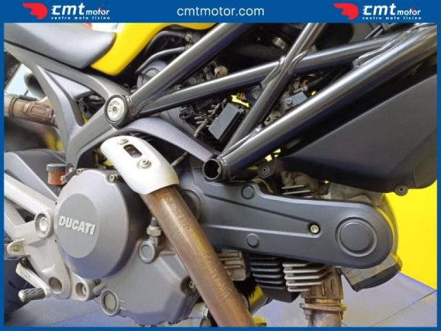 DUCATI Monster 696 usata 9