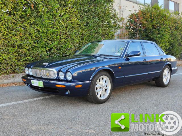 JAGUAR XJ8 usata 12