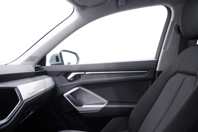 AUDI Q3 usata, con Specchietti laterali elettrici