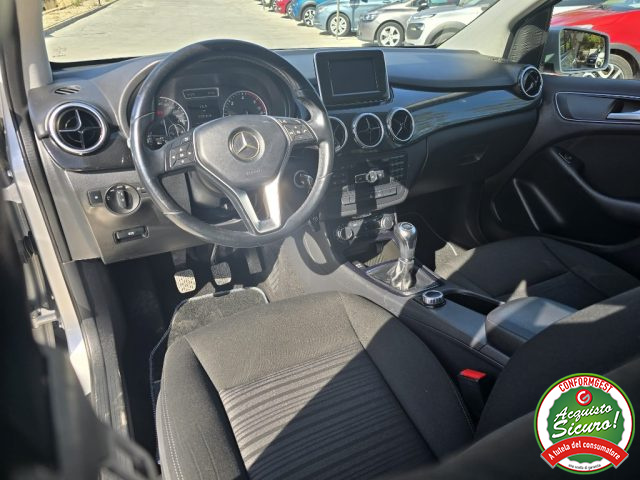 MERCEDES-BENZ B 180 usata, con Climatizzatore