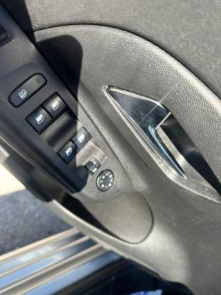 OPEL Corsa usata, con Cruise Control
