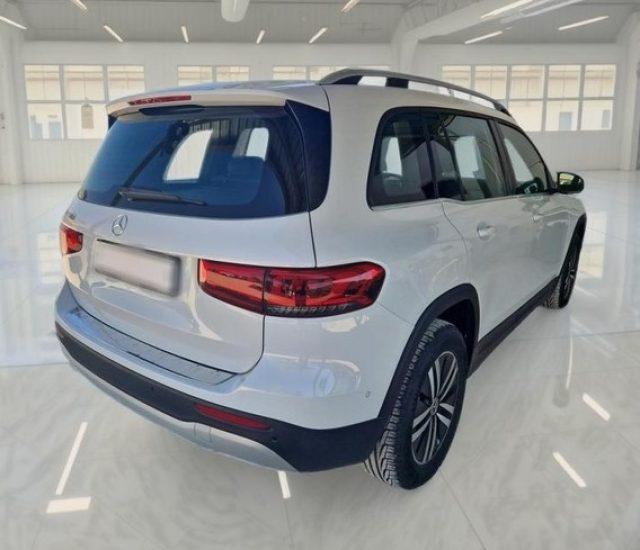 MERCEDES-BENZ GLB 180 usata, con Airbag