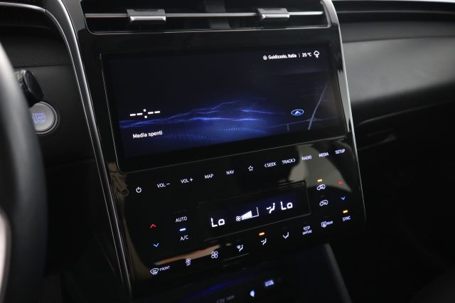 HYUNDAI Tucson usata 10