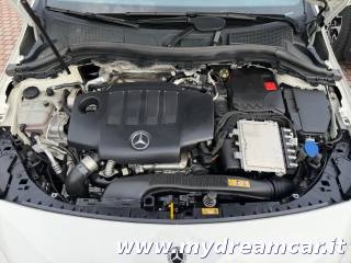 MERCEDES-BENZ B 180 usata, con Fari LED