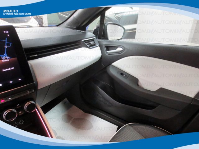 RENAULT Clio usata, con Climatizzatore