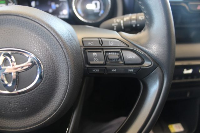 TOYOTA Yaris usata, con Isofix
