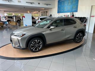 LEXUS UX 250h usata, con Airbag